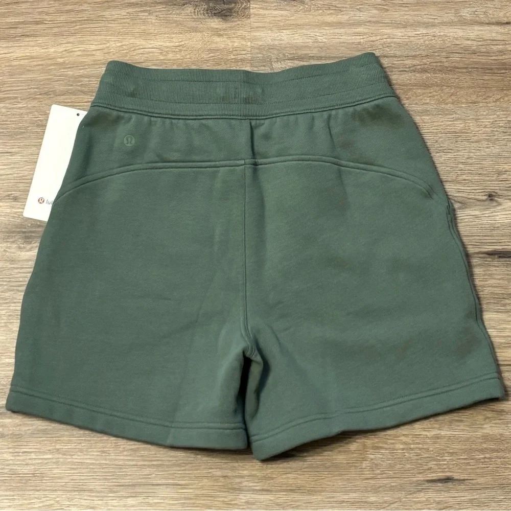 NWT Lululemon Scuba High Rise Shorts 5